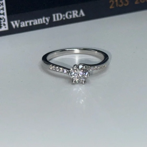 Dainty Over 1ct.tw Moissanite Ring Set Size 7 - Picture 2 of 13